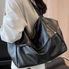 College-Stil einfache große Kapazität Flughafen-Stray-Tasche Damen-Soft-Leder-Tote-Bag College-Studenten-Schulter-Umhängetasche Trend