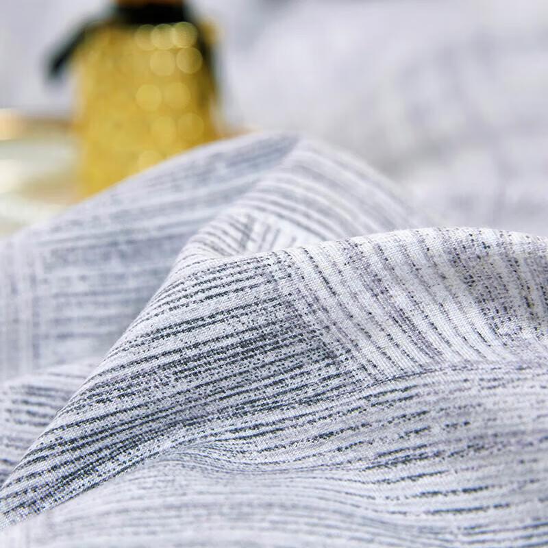 Donner Home Textiles Warm Velvet Quilt