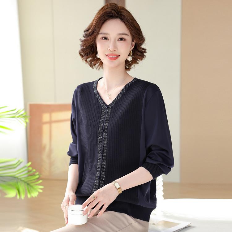 Middle-aged and Elderly Women's Casual Bottoming Shirt Mother's Spring Fashion Blouse Solid Color Expensive V-neck Plus Size Slim Sweater