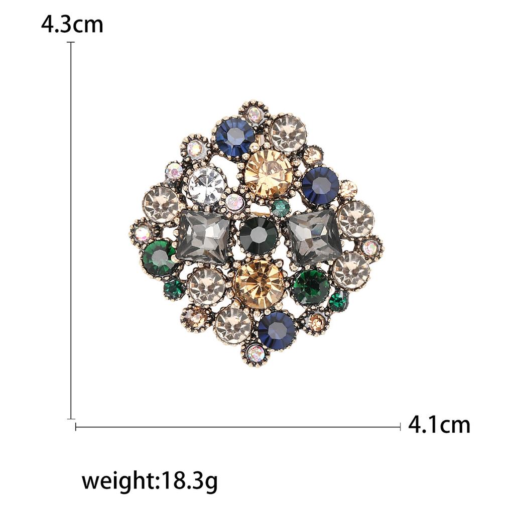 Vintage Rhinestone Brooch Versatile Fashion Collar Pin Fixed Clothes Cardigan Shawl Silk Scarf Buckle Multifunctional Clothing