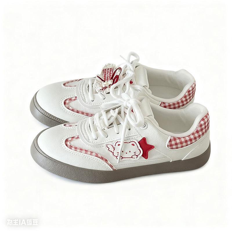 High value Korean thick baseplate shoes women's 2025 new versatile INS trendy little white shoes with skirts casual women's shoes