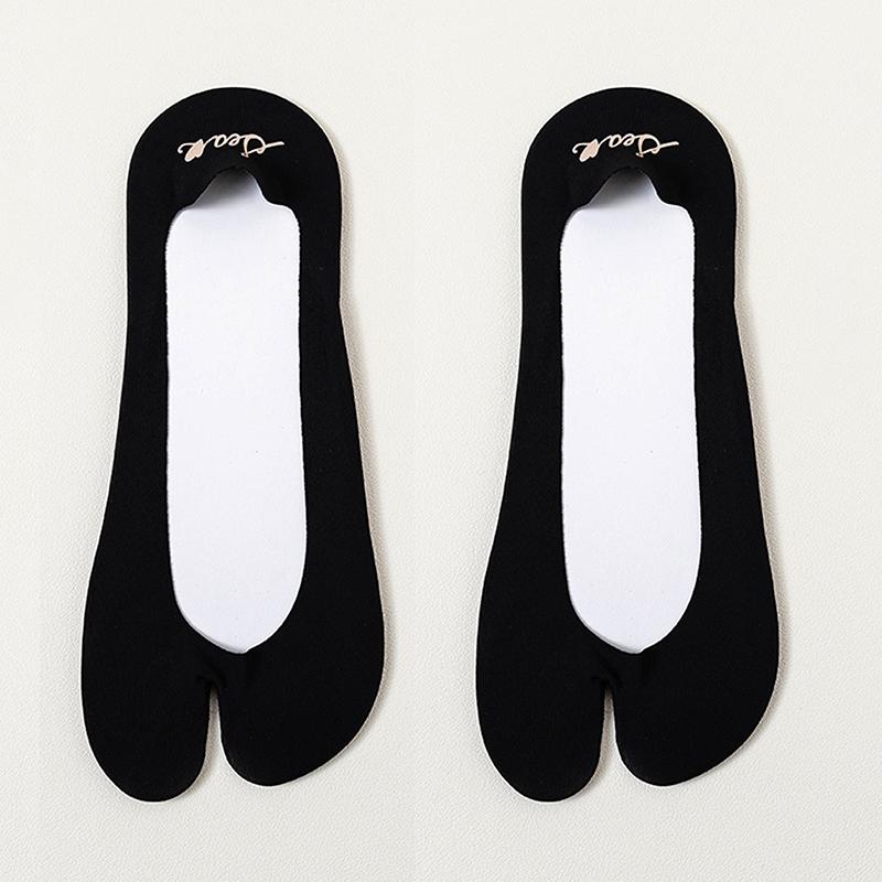 Ultra Thin Split Toe Socks Summer Outdoor No Show Tabi Two Toe Socks Invisible Liner Boat Ankle Toe Socks For Women Ladies
