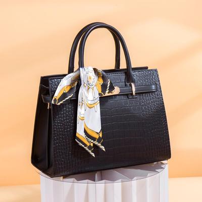 Mother's Day All-Match Crocodile Pattern Handbag – Elegant & Practical Gift for Mom or Mother-in-Law