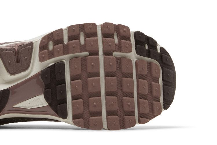 Nike Zoom Vomero 5 Dusted Clay