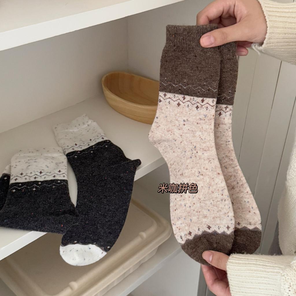 New Year Christmas Elk Contrast Color Medium Tube Socks Children'S Season Soft Waxy Warm Wool Socks Stacking Socks