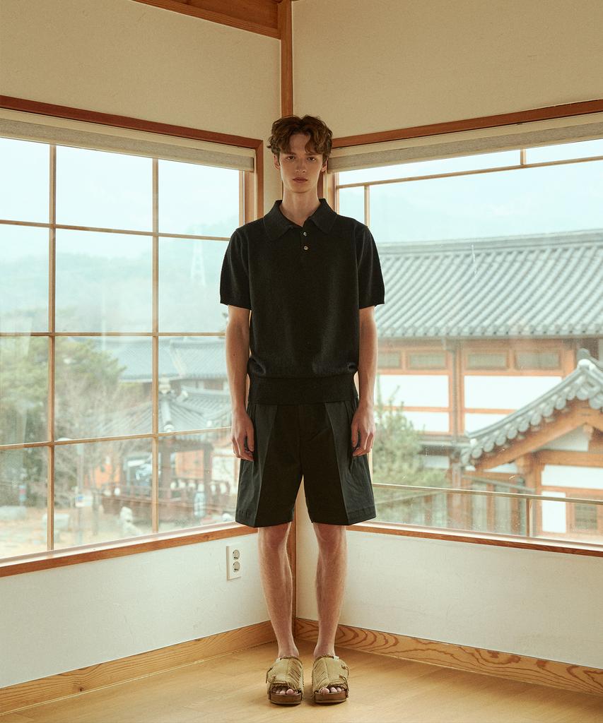 BELLIEF Essential Cotton 2-Pleated Chino Shorts (Black)