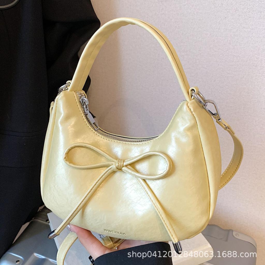 Niche Design Bag Women's 2025 New Summer Versatile Messenger Bag Exquisite Handbag Super Fire Small Bag