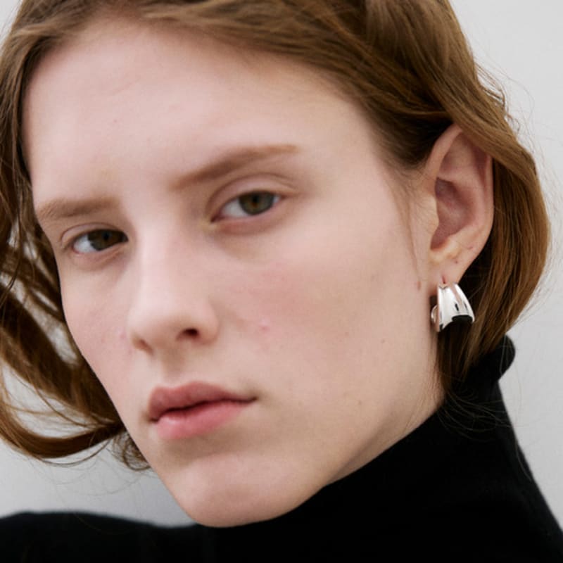 Poery Wavy Earring