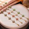 Bracciale Quadrifoglio Colorato con Strass in Stile Palazzo Retrò - Accessorio di Lusso Leggero in Acciaio di Titanio da Donna