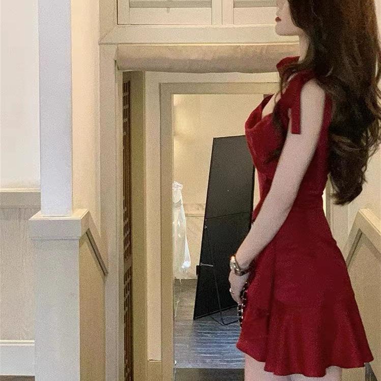 Pure desire style Spice girl red suspender dress women's summer new design sense niche temperament waist and thin short skirt