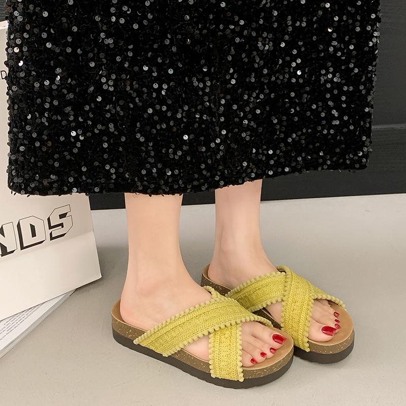 Fashion 2025 New Summer Elegant Fish Mouth Casual Outside Beach Slippers Fashionable Comfortable Round Toe Flat Slippers for Women