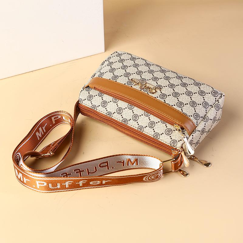 Spring 2025 Women's Versatile Small Crossbody Shoulder Bag for Middle-Aged and Elderly