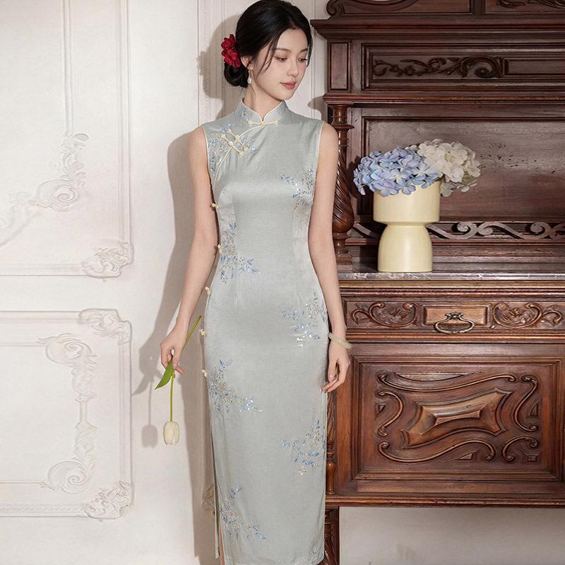 Embroidery blue sleeveless national style new Chinese daily Suzhou long cheongsam improved young women's high-end dress