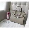26 Neue Leder Damen Tasche Silberne Schnalle Platin Tasche Litschi Muster Erste Schicht Rindsleder 25cm/30cm Damen Tasche, Großhandel durch den Hersteller