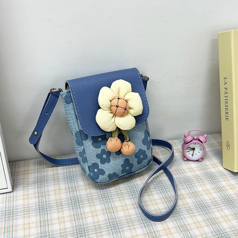 

Spring 2024 new niche fashion shoulder bag simple casual messenger bag women simple casual small square bag women синій