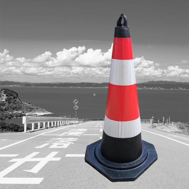 Reflective Rubber Traffic Cones & Accessories