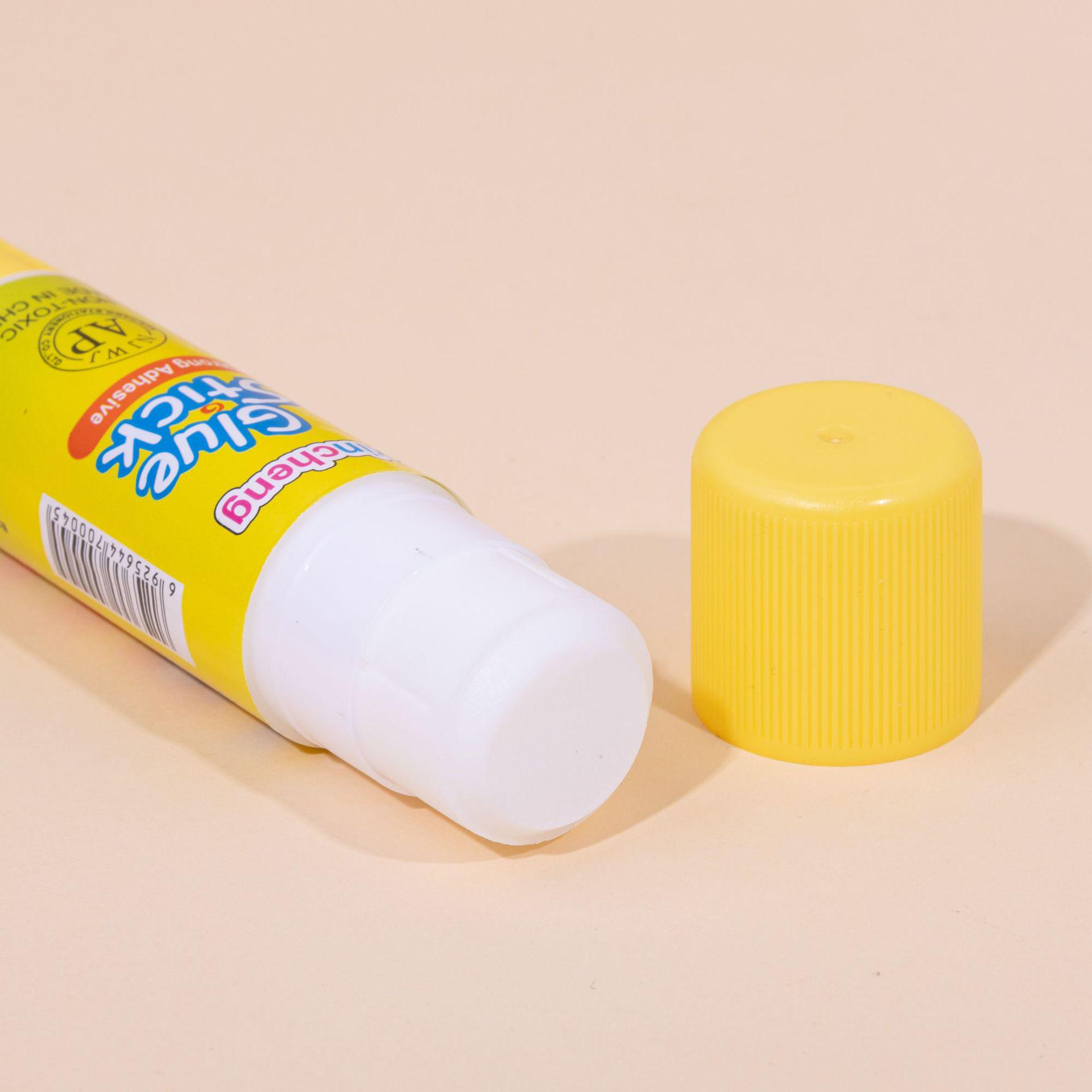 

Твердый клей-карандаш высокой вязкости для учеников начальной школы и детского сада 9g Single Pack