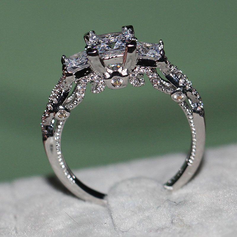 Exquisite Luxury Square Ring With White Gold Plated Rhinestones For Elegant Women