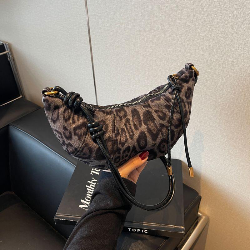 

Bag Women s Autumn and Winter Super Hot Frosted Leopard Print Bag Leopard print black