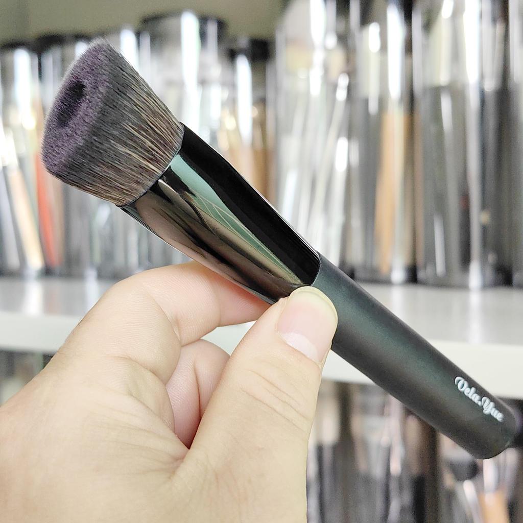 Vela.Yue Liquid Foundation Brush Makeup Brush Diagonal
