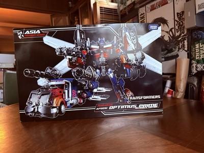 Takara Tomy Transformers APS-01U Asia Premium Ultimate Optimus Prime Spark Card