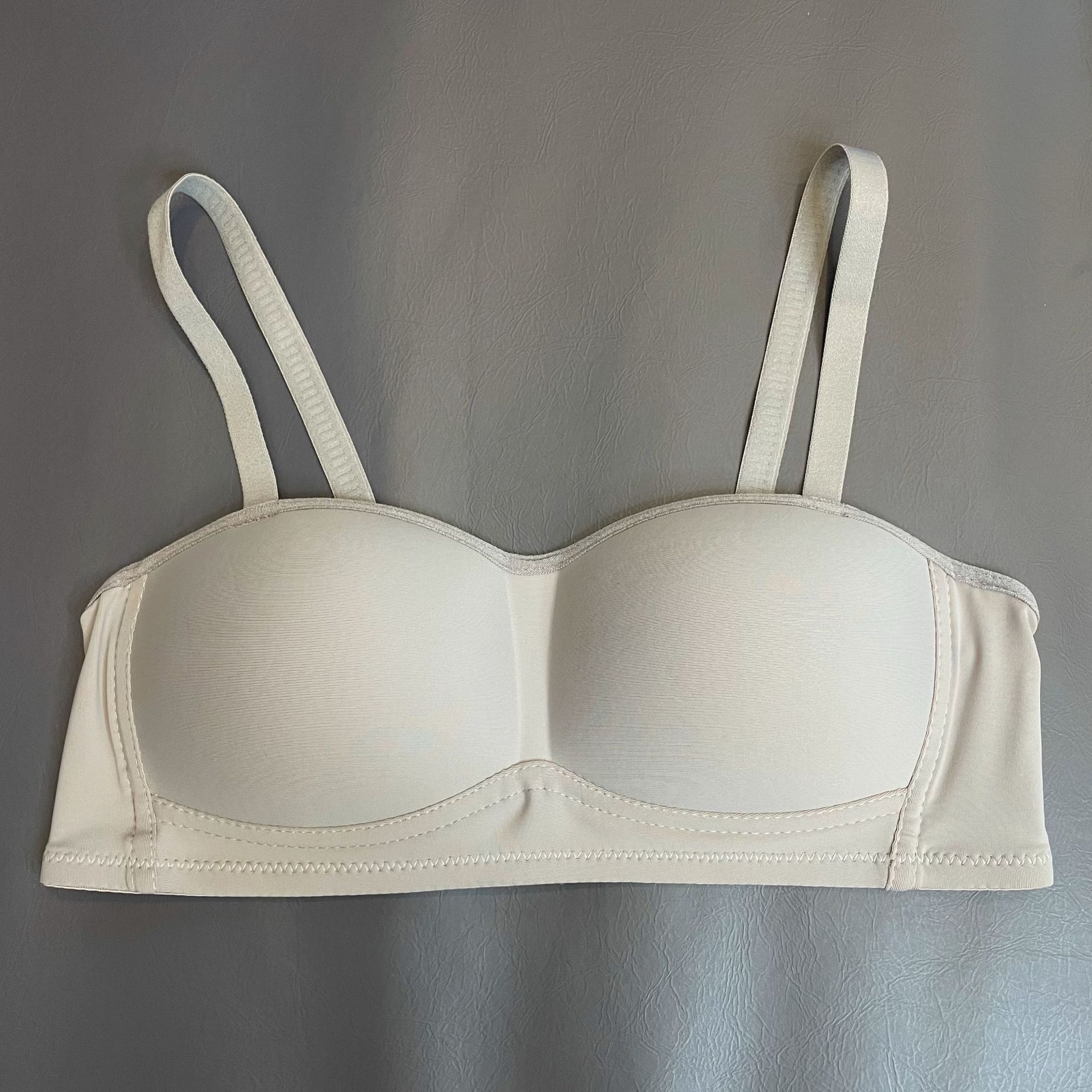 

Студенческая простая нагрудная накидка, цельная чашка, маленькое нижнее белье, антисветовая трубка, небольшой слинг из ледяного шелка 70 серый