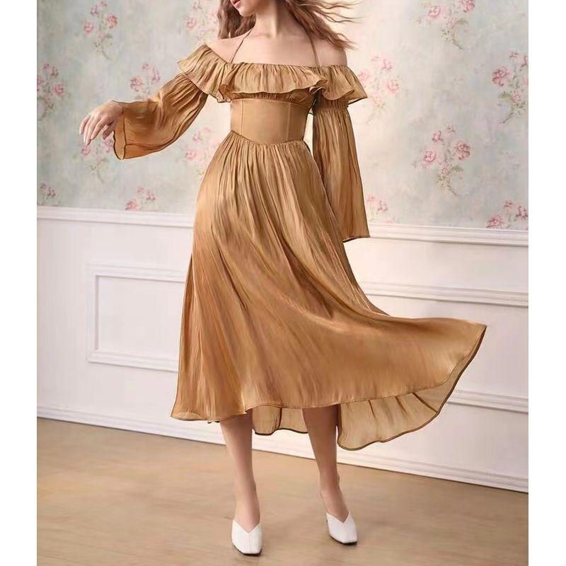 

Off-the-Shoulder Export Long Sleeves Pure Desire Bright Silk Dress Halterneck Gold S