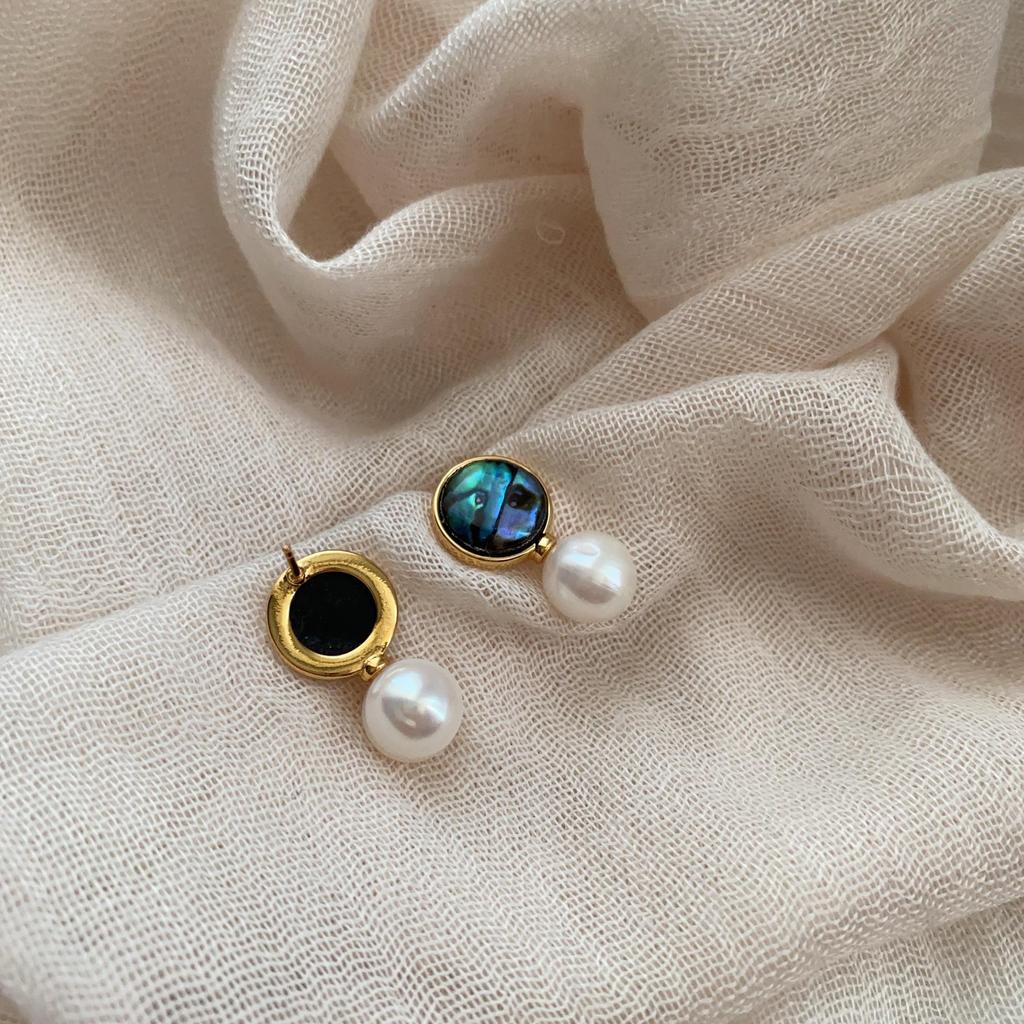 High-End Temperament Fritillary Round Pearl Stud Earrings Elegant Niche Abalone Shell Unique Earrings Women'S Earrings