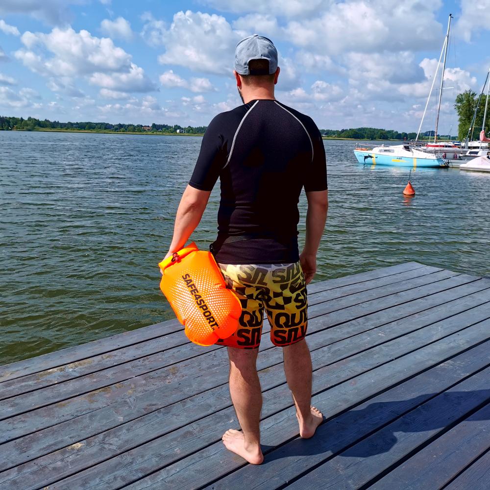 Safety Buoy for Swimming Perfectswimmer+ with a Dry Pocket for Belongings