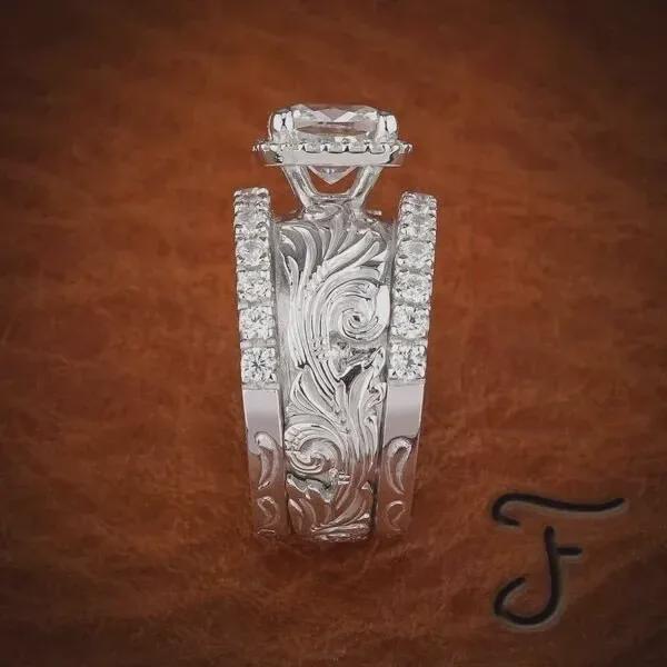 Hecheng Retro Carved Gemstone Statement Ring for Women