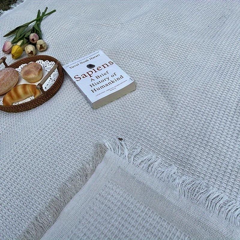 1pc 90-150cm Moisture-proof Portable Mat Picnic Mat for Outdoor Camping Picnic Beach Outdoor Blanket - Perfect for Camping