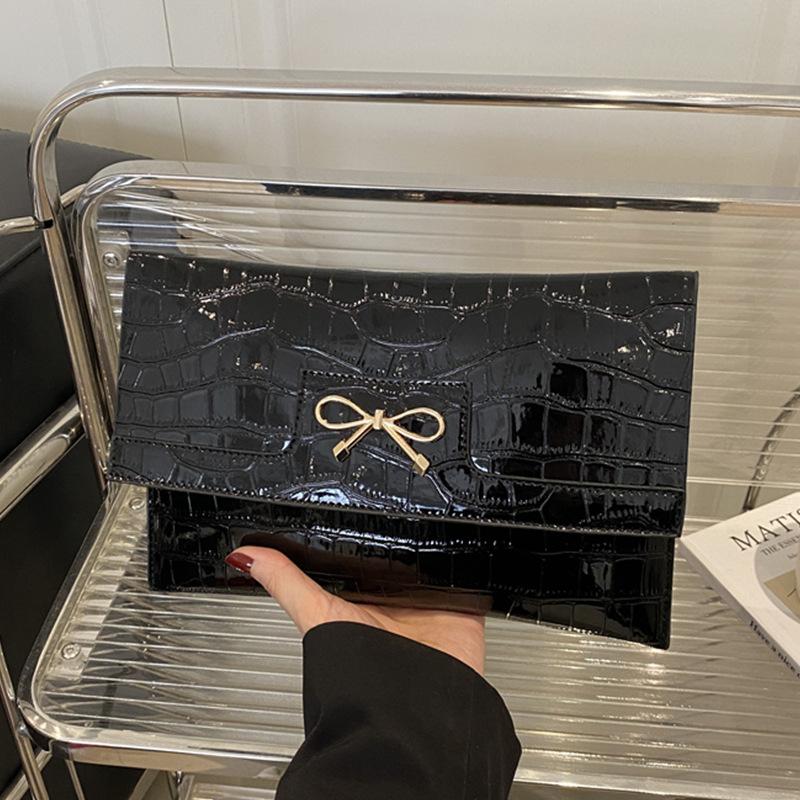 Niche Design Simple Underarm Bag Women's Trendy Fashion Clutch Bag New Beautiful Small Square Bag Change Bag