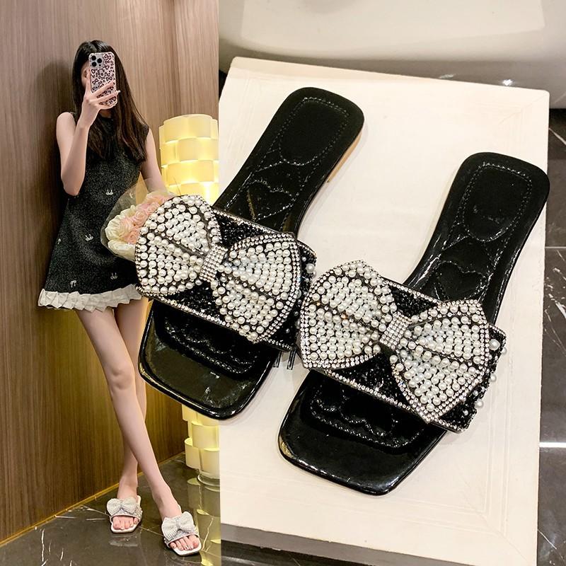 Fashion Chic Pearl - Rhinestone Bow Slides | Glamorous & Eye - Catching, Perfect for Party & Fashion Looks