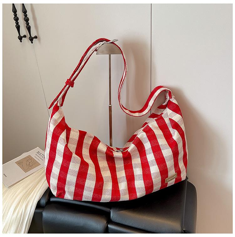 

Canvas bag women s large-capacity new summer versatile casual shoulder messenger bag premium commuter bag