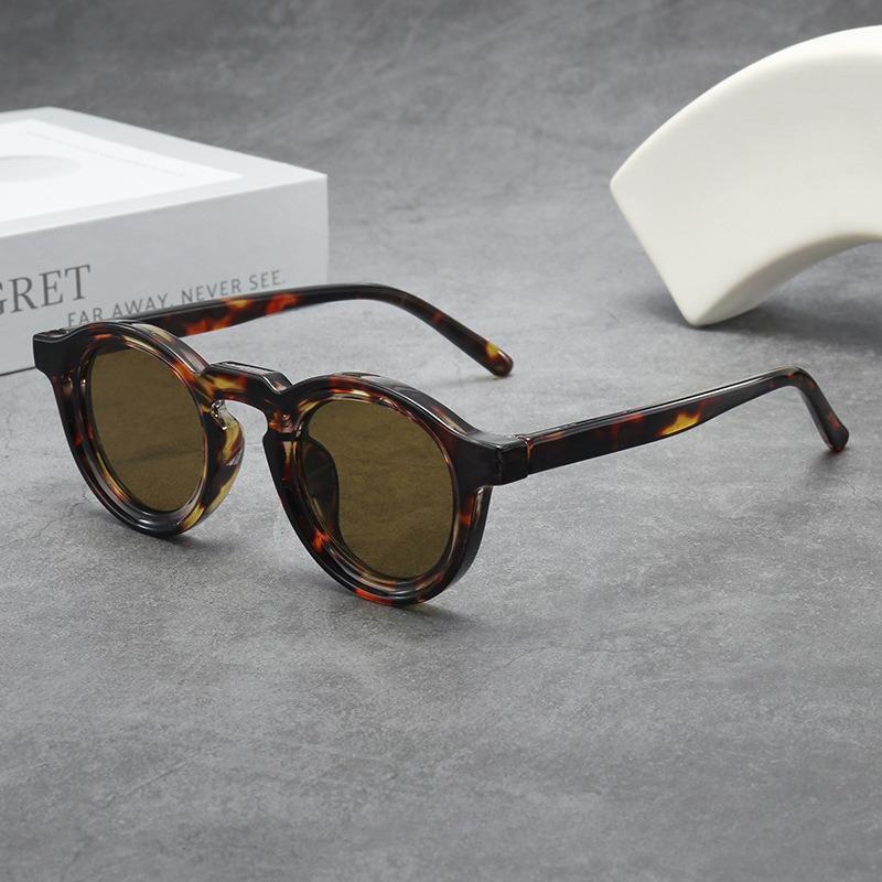 Circular Vintage Small Spectacle Frame Frame Premium Sun Glasses Glasses UV400 Ladies and Men Trendy Trend UV Protective Shades Glasses Outdoor