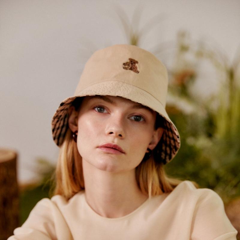 DakS Women S reverSible Bucket Hat Beige Check Embroidery Dbhe4e119i2