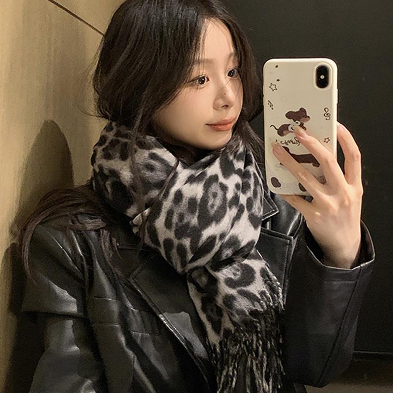 Autumn Winter Retro Leopard Print Tassel Scarf Women'S Fashion All-Match Scarf Shawl