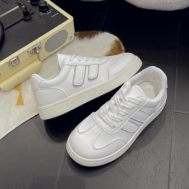 Platform sole fashion women's shoes winter new women's shoes college style versatile white shoes round head sports board shoes