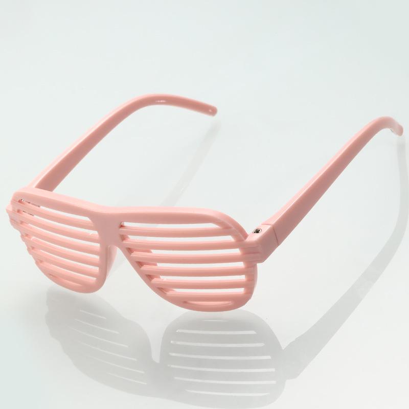 Trendy Cat Sunglasses - UV Protection Cool Metal Accessories for Pets