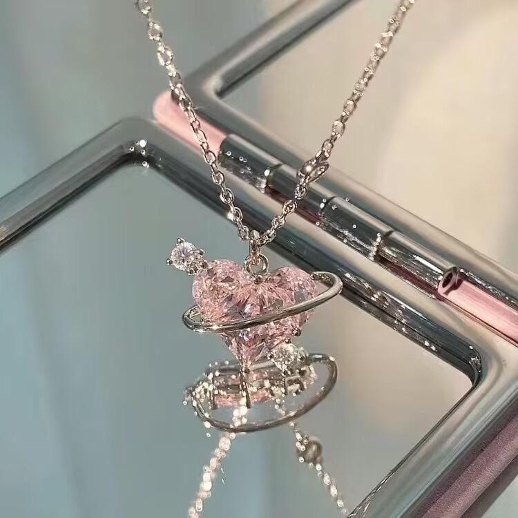 Charming Kitty Birthday Necklace: Sweet Pendant Chain, Perfect Gift for Women