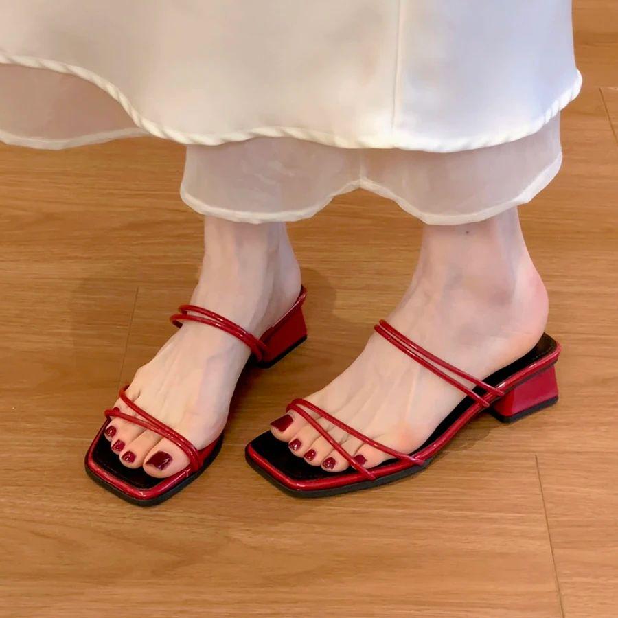 Fashion Bailamos 2025 Summer Womens Slippers Elegant Female Sandals Square Toe Clip-toe Low Heel Slippers 2025 Sandalias Beach Slides