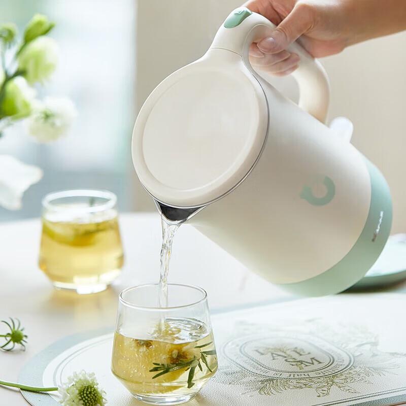 BEAR 1.7L Stainless Steel Electric Kettle CN Plug (adapter Included)