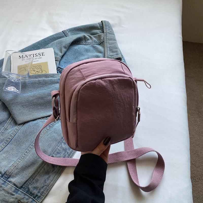 Niche design new crossbody shoulder small square bag 2025 casual foreign style personality simple fashion outdoor portable bag