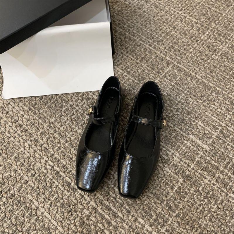 

Commuter single shoes women s flat spring 2025 new Korean version French retro gentle fairy casual Mary Jane shoes 35 чёрный