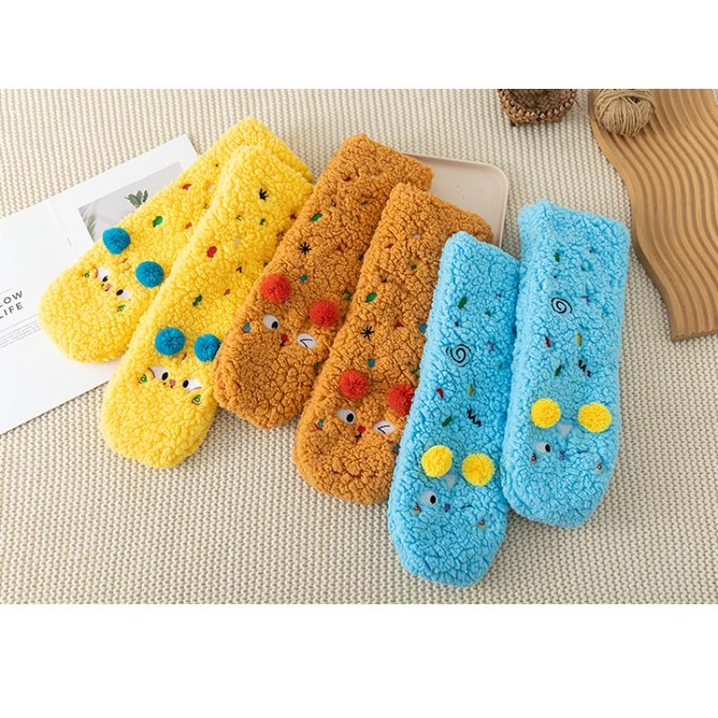 Chaussettes en laine de peau de mouton pour femmes Longueur mi-mollet Chaussettes de sol mignonnes pour l'automne et l'hiver Épaissies et chaudes Chaussettes de nuit ultra-épaisses pour usage domestique