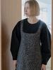 AVANT-G Darts Volume Sleeve Round T-Shirt - Black
