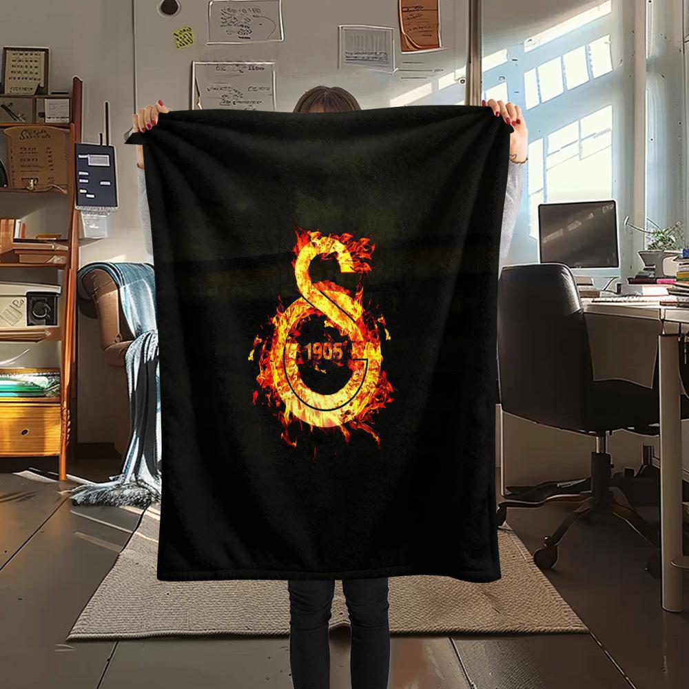 Galatasaray3 Flannel Blanket, High Quality Comfortable for All Seasons, Home Decor, Warmth and Comfort
