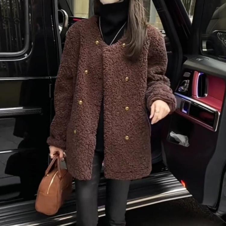 Chic and Stylish Teddy Fur Coat with Double-breasted Design, Perfect for Autumn and Winter