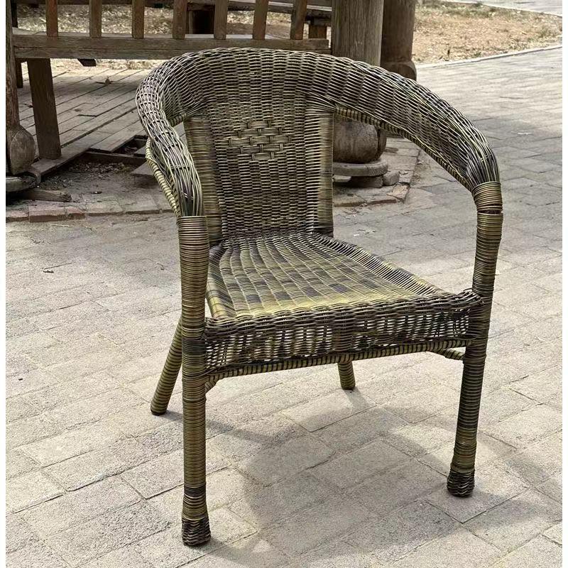Ręcznie pleciony fotel rattanowy dla seniorów: Wytrzymałe krzesło wewnętrzne/zewnętrzne z oparciem na balkon i do wypoczynku