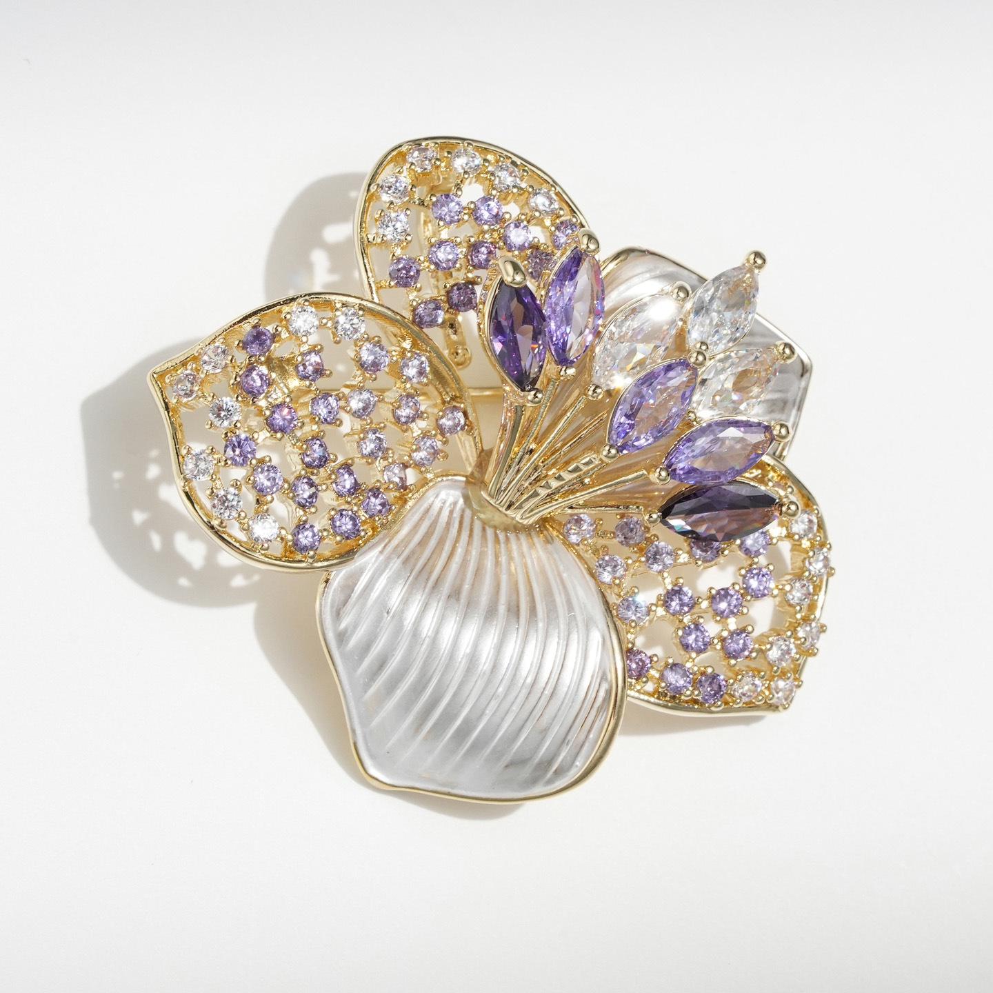 Bo Xin Yun Elegant Purple Five-Petal Flower Brooch Pin